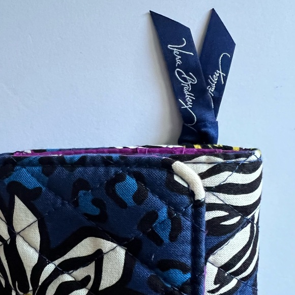 Vera Bradley Floral Slim Trifold Wallet NWT - Picture 9 of 9